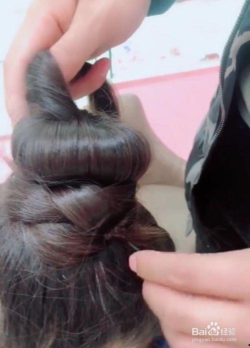 梳辫子教程视频,打造时尚发型攻略